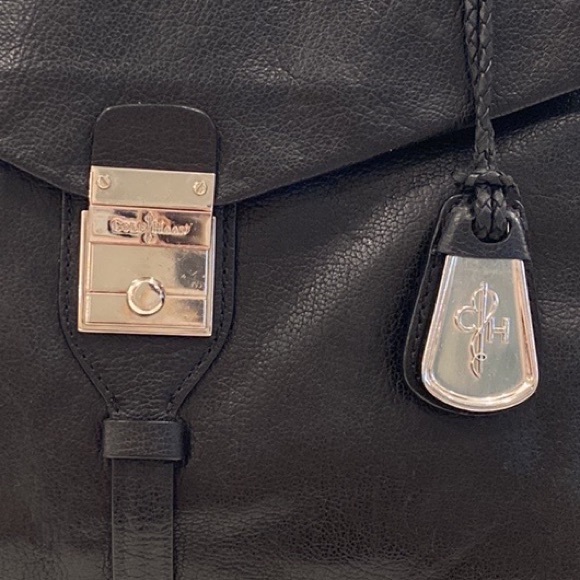 Cole Haan - Classic Black Leather Shoulder Bag - EUC - Picture 4 of 17